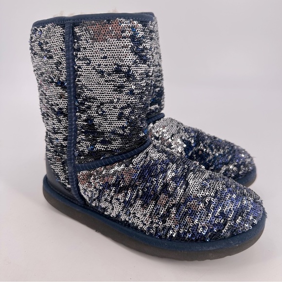 Ugg Classic Short Blue Sequin Shearling Lined Winter Boots 6 - Picture 1 of 8